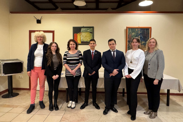 Tehetséges középiskolás gyermekek ösztöndíja